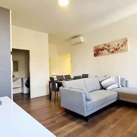 Apartman Bardo House - 2 Free Parking Lots - 3 Bedrooms - 2 Bathrooms