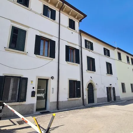 1 Bardo House Апартаменты *