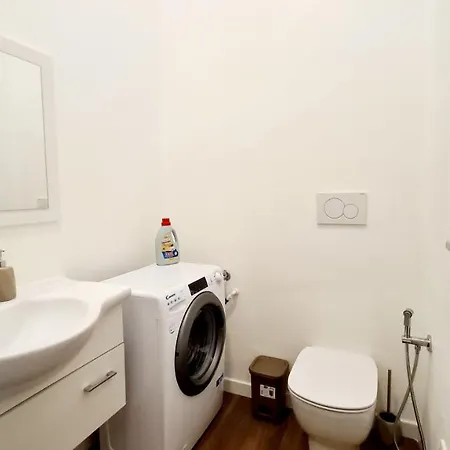 1 Bardo House Апартаменты